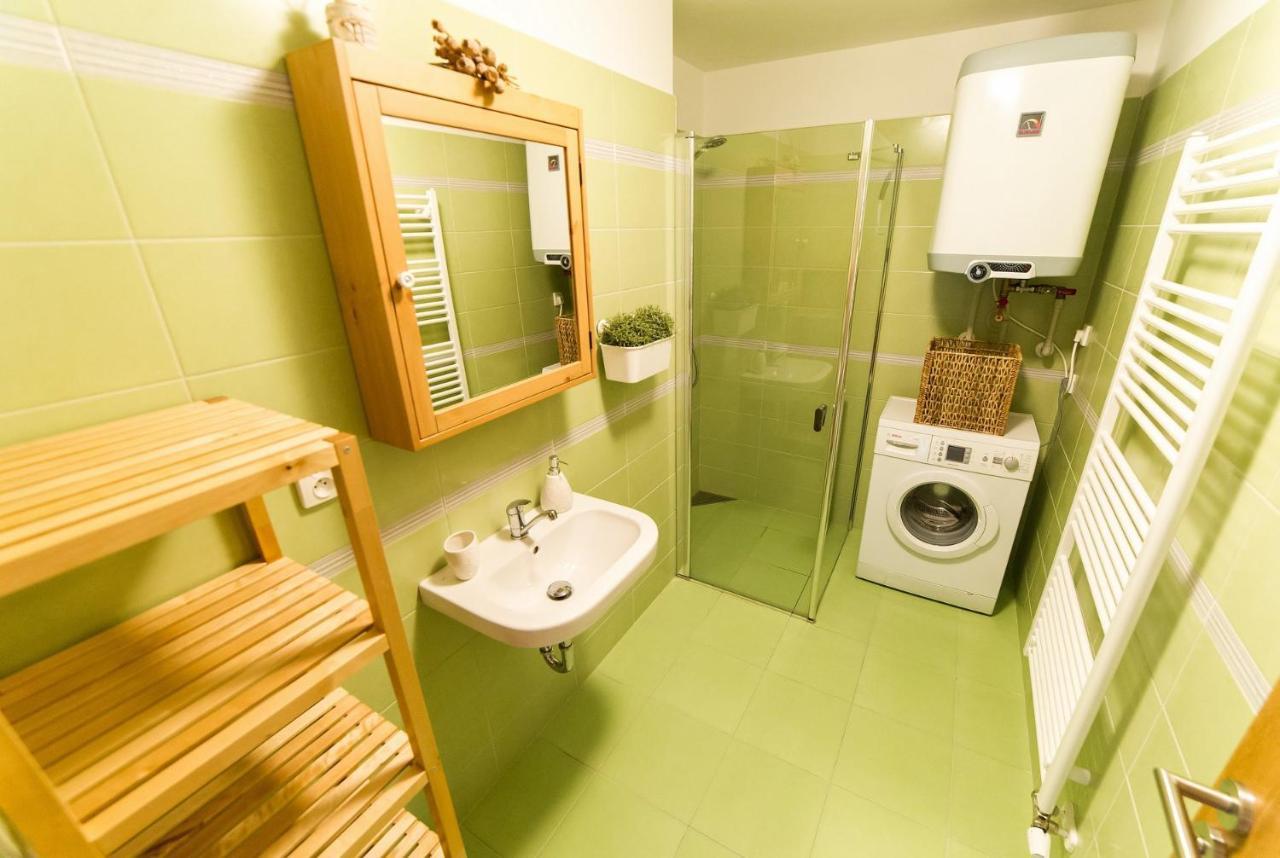 Appartamento Apartmán Čtyřlístek Lipno Lipno nad Vltavou Esterno foto